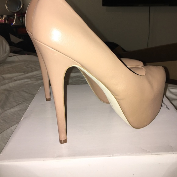 Steve Madden deja vu heels in blush - Picture 4 of 4