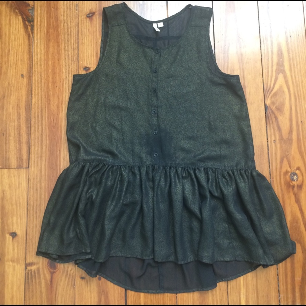 Like new, never worn Frenchi sheer blouse