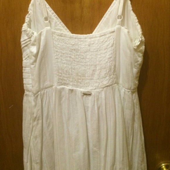 🌞GUESS  SUMMER DRESS🌞 - Picture 2 of 4