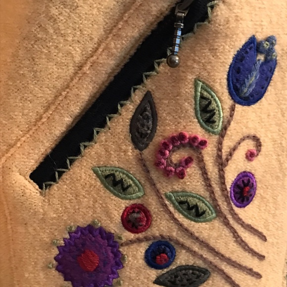 ICELANDIC Design Jacket - Picture 4 of 5