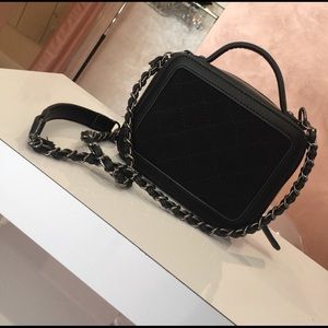 MINI CROSSBODY