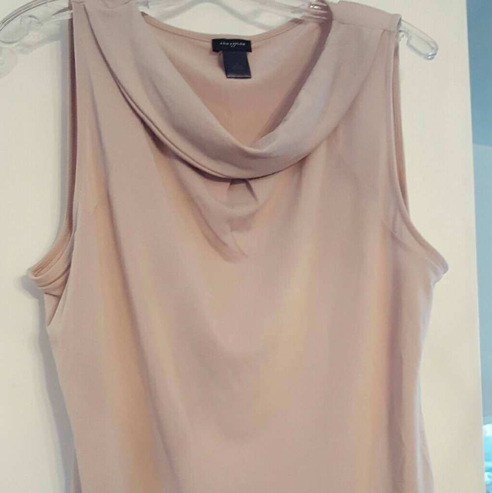 NWOT Ann Taylor shell