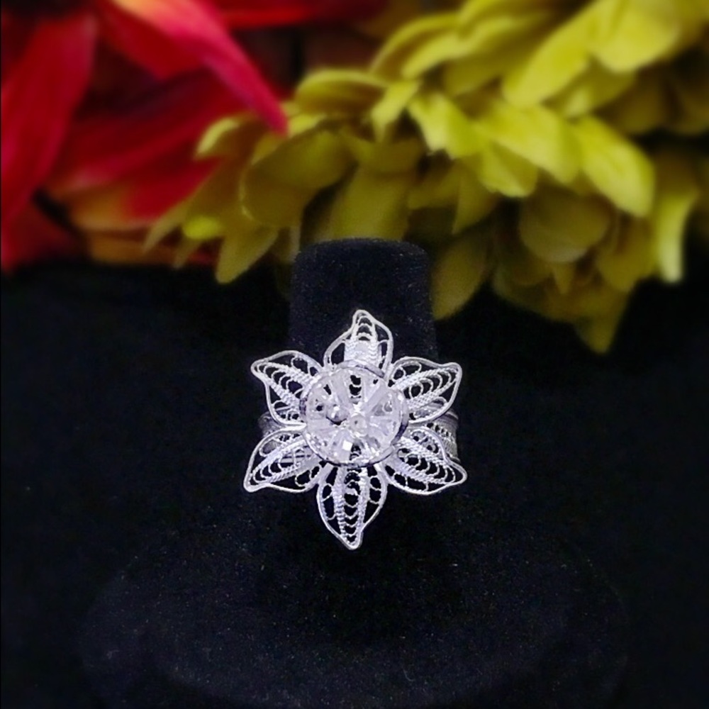 Sterling Silver Flower Ring (Size 6.0)