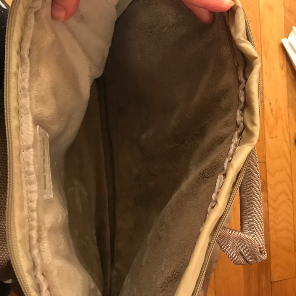 InCase Laptop Bag - Picture 3 of 4