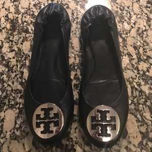Size 8.5 leather and silver Reva Flats Tory Burch