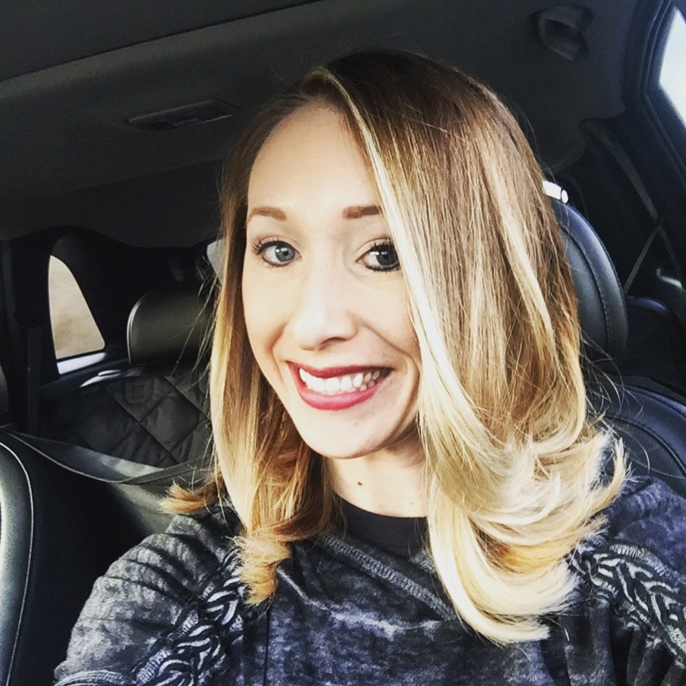 Meet your Posher, Laura