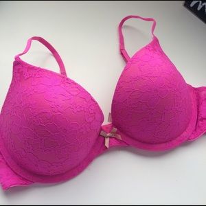 🆕 Hot Pink Lace Push Up Bra