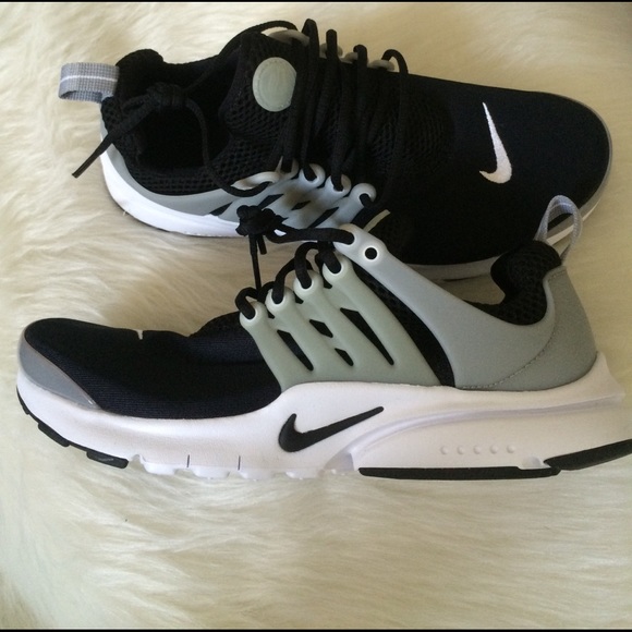 NIKE AIR PRESTO BLACK WHITE GREY NEW SHOES - Picture 4 of 6