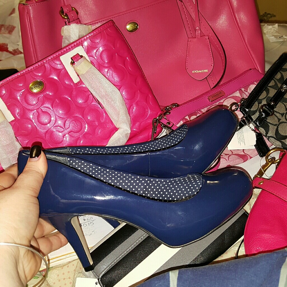 Size 8 Navy Getta Madden Girl Pumps