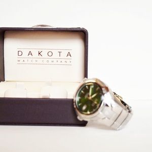 Dakota spider green Sunray wristwatch