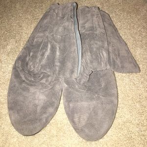 Gray boots NEVER WORN