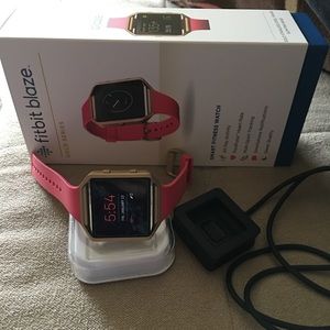 Fitbit Blaze -Gold Stainless Frame, Slim Pink Band