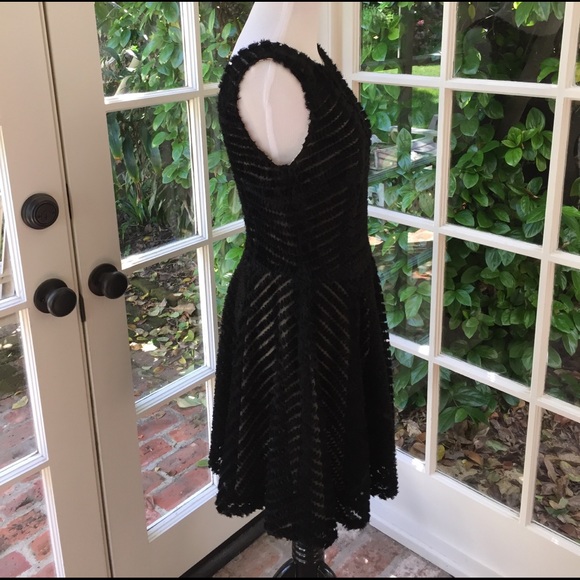 NWT Nicole Miller size 4 black dress - Picture 3 of 4