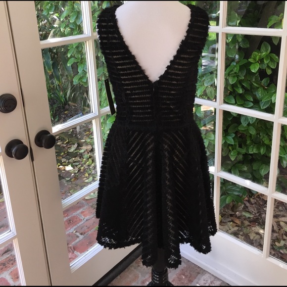 NWT Nicole Miller size 4 black dress - Picture 4 of 4