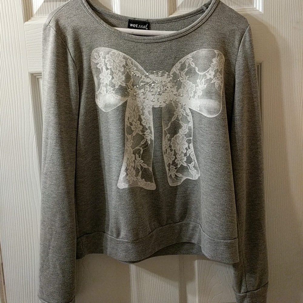 Lace Ribbon Sweatshirt