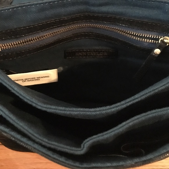 🔹SALE🔹Ann Taylor leather bag - Picture 3 of 3