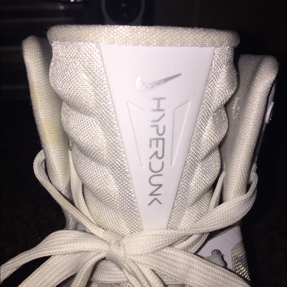 Nike Basketball Sneakers - Picture 4 of 4