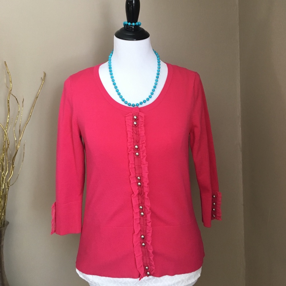 White House Black Market Stunning Spring cardigan