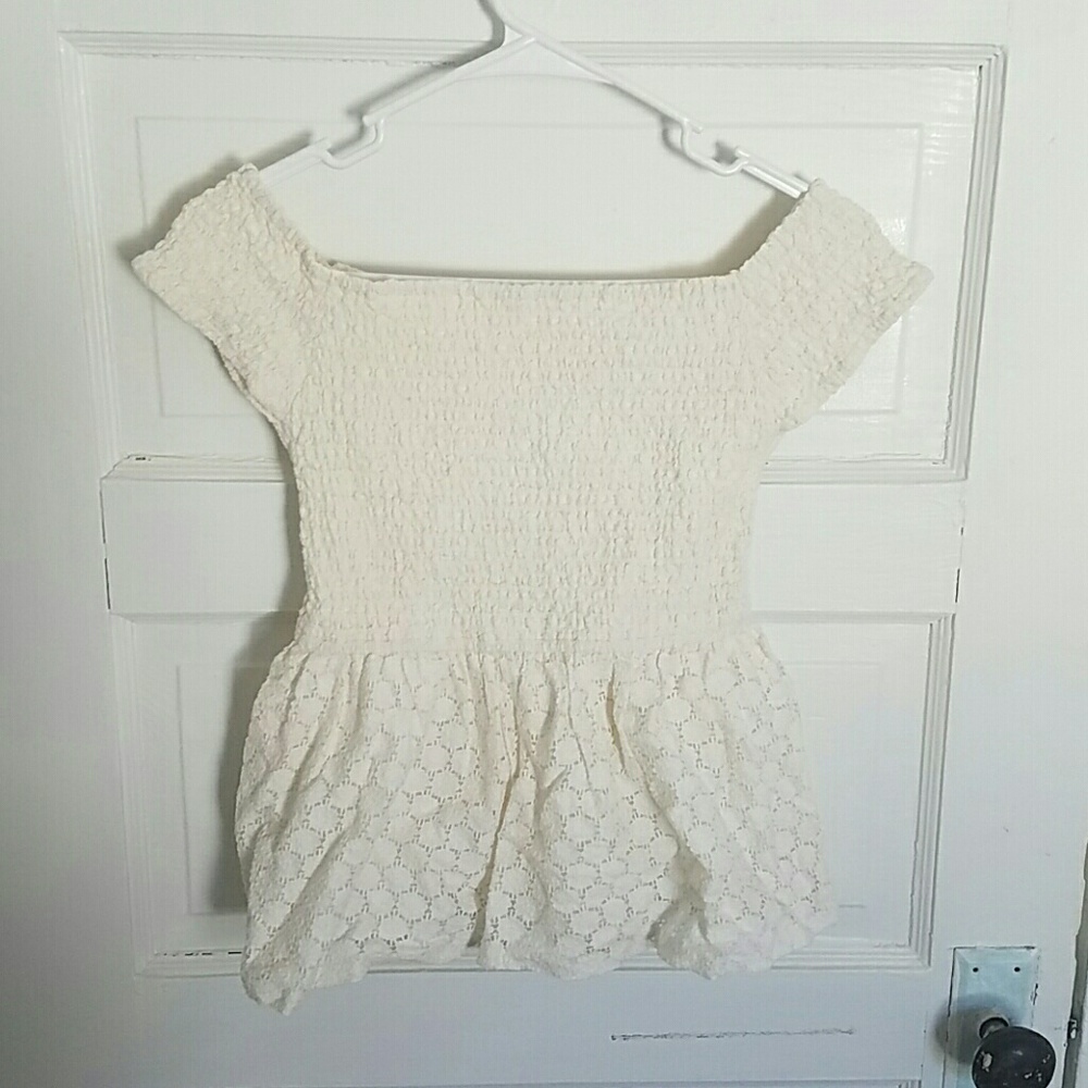 DONATED Hollister Off The Shoulder Top - Picture 5 of 6