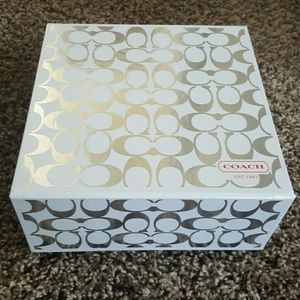 5 COACH WHITE & SILVER GIFT BOXES NEW NEVER USED