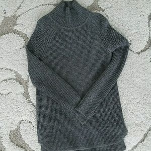 Banana republic sweater