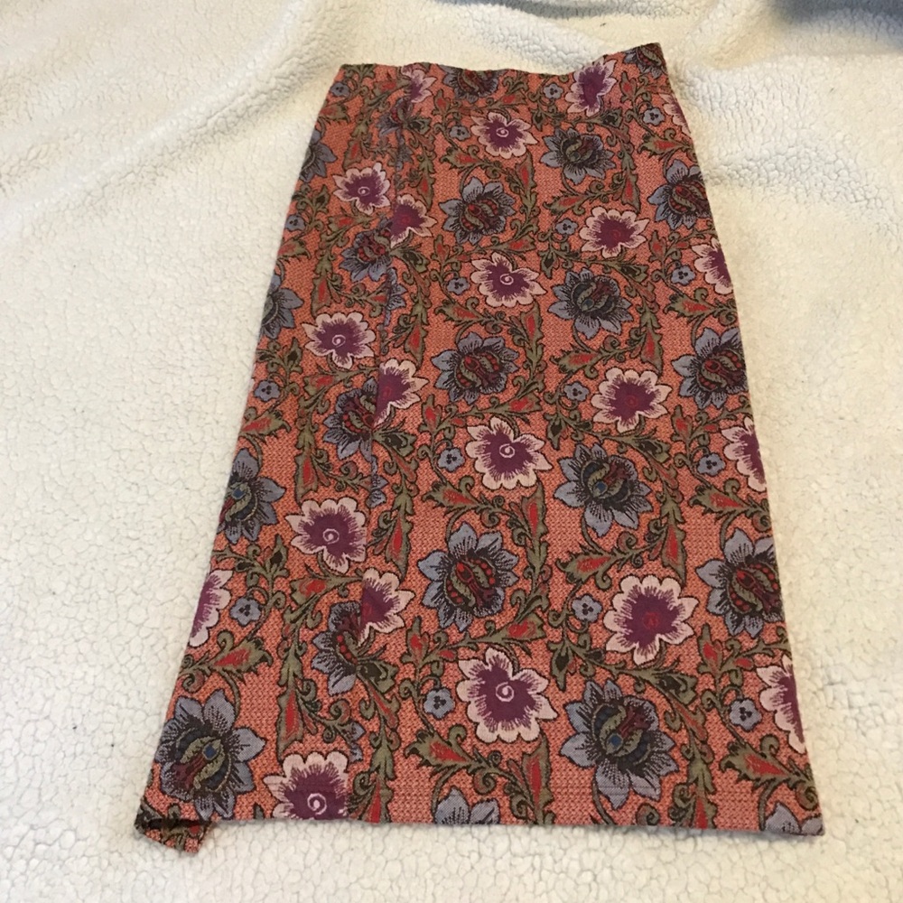 ZARA midi skirt with flower pattern
