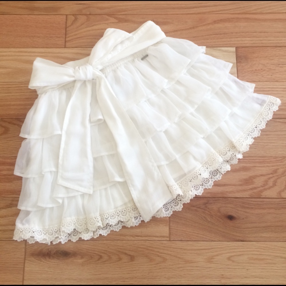 GH Ruffle Skirt