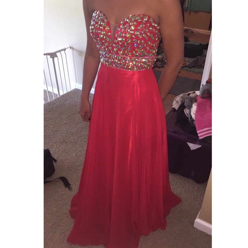 Red prom dress