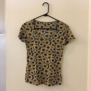 URBAN OUTFITTERS Tee shirt