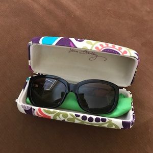 Vera Bradley plum crazy sunglasses