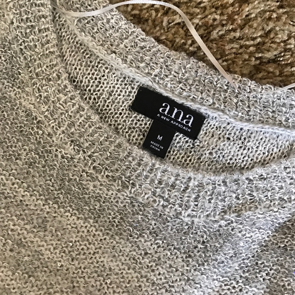 /Ana/ thin sweater - Picture 3 of 3