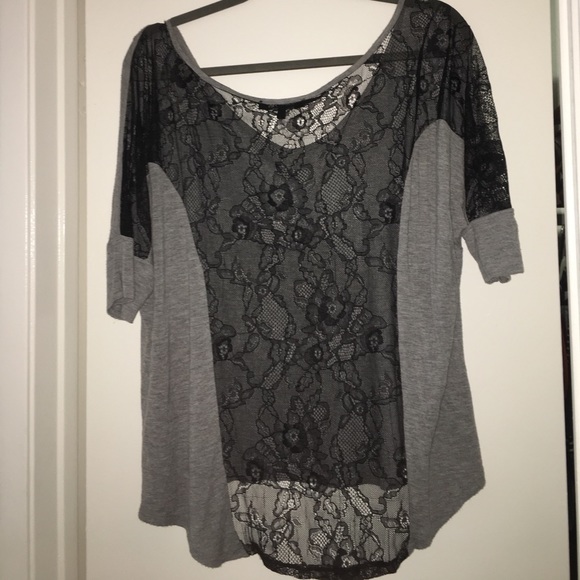 🌺Who doesn't love lace!!🌺 - Picture 2 of 2