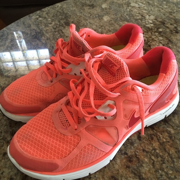 Nike Shoes - Nike lunar glide 3 cute running shoes