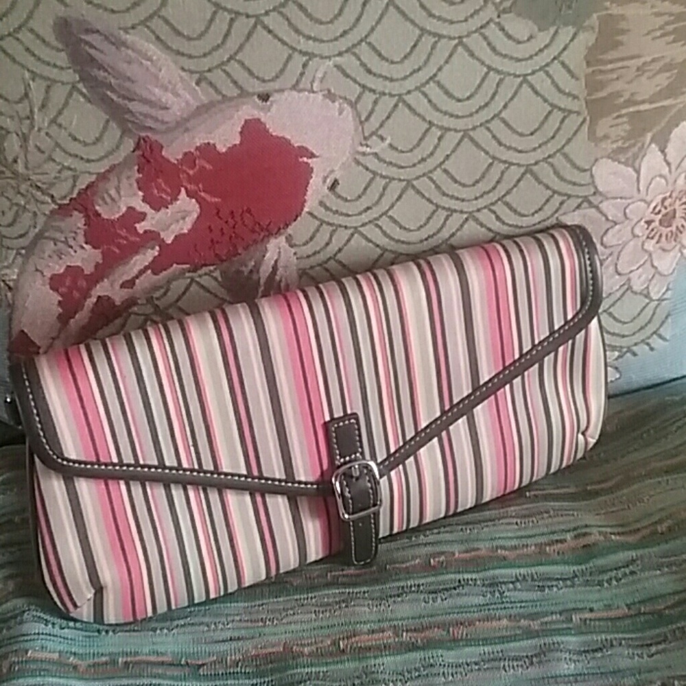 Ann Taylor Fabric/Leather Clutch Magnetic Closure