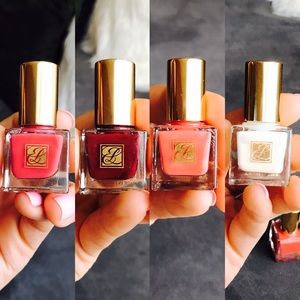 🎀ESTEE LAUDER NAIL POLISH BUNDLE🎀