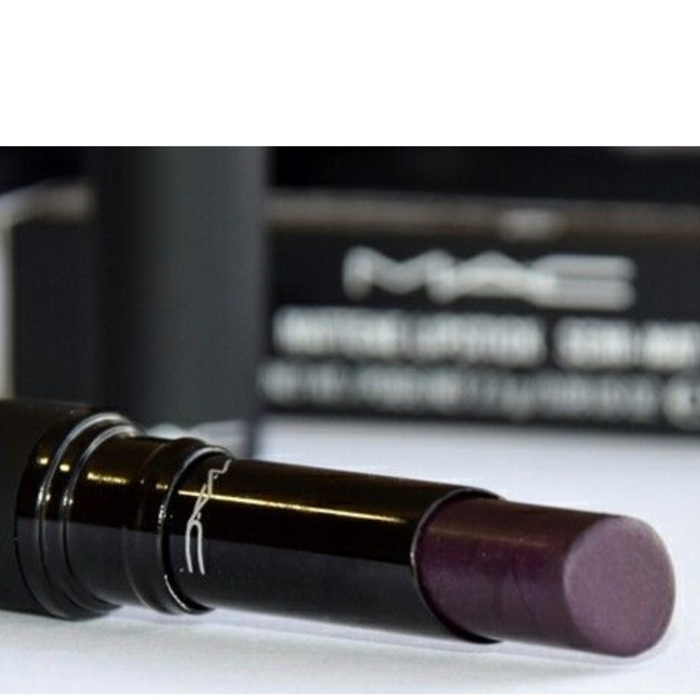 Dark Purple MAC Mattene Lipstick // semi mat