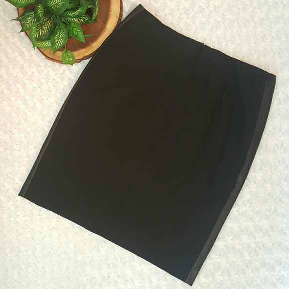 💰SOLD💰NEW Black DKNY Pencil Skirt w/Faux Leather - Picture 4 of 6