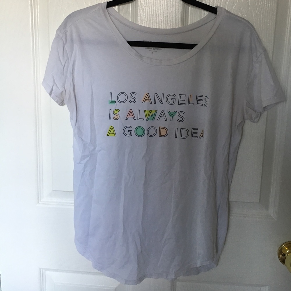NWOT URBAN OUTFITTERS "LA" TEE SIZE S