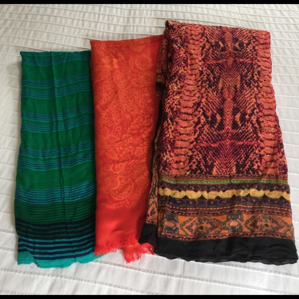 3 scarves/wraps