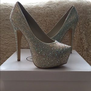 Steve Madden Deevaa champagne multi prom heels