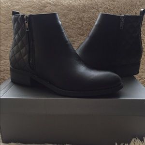 Riverberry black quilted ankle booties