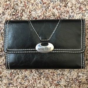 ‼️FINAL PRICE‼️ Nine West Wallet