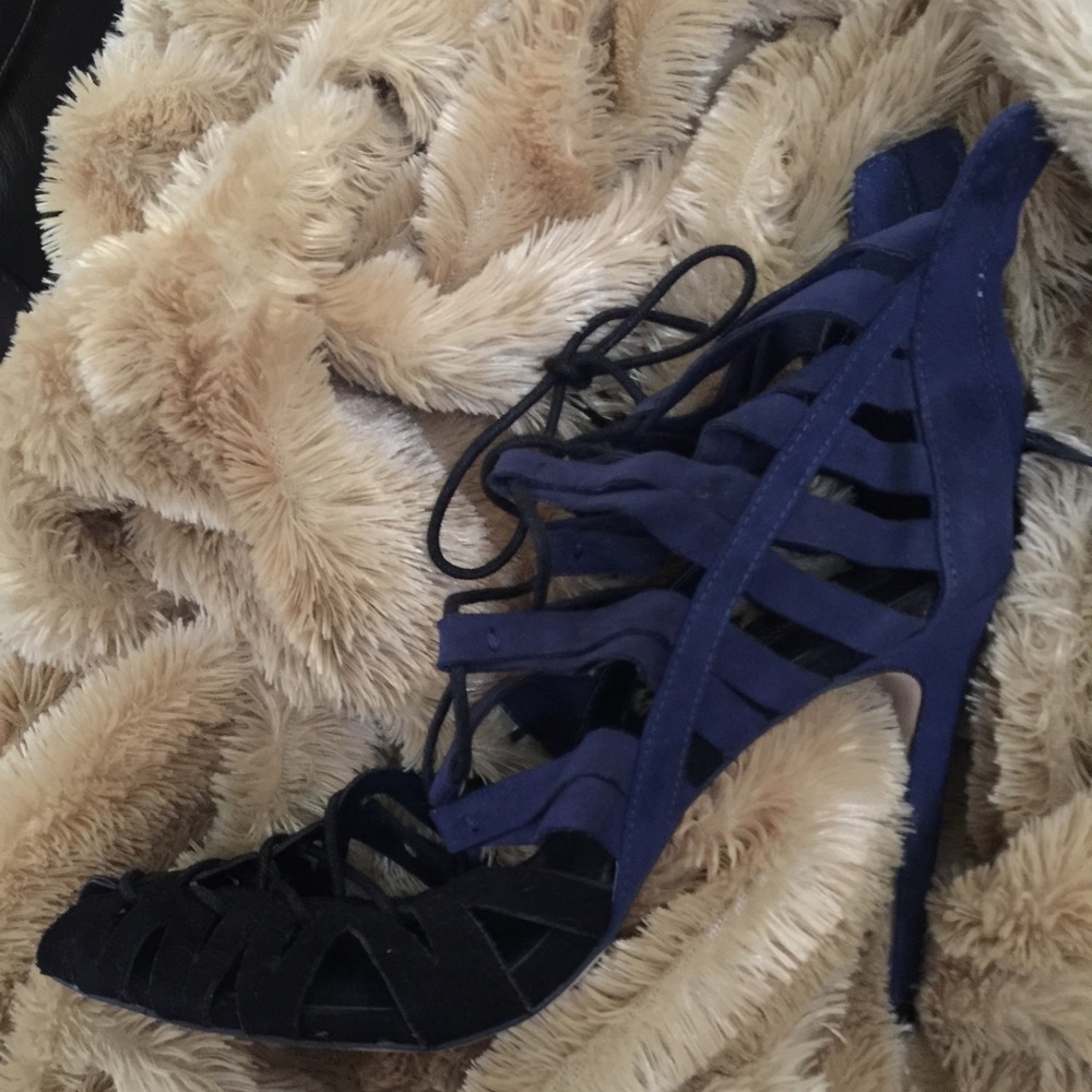 Shoe
