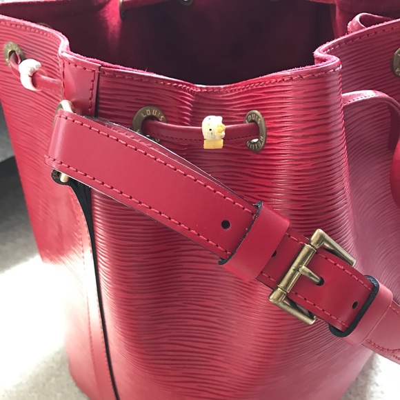 Authentic Louis Vuitton Red Epi Petit Noe - Picture 3 of 5