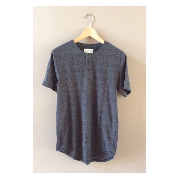 On the byas Men's short sleeve t-shirt sz S NWOT