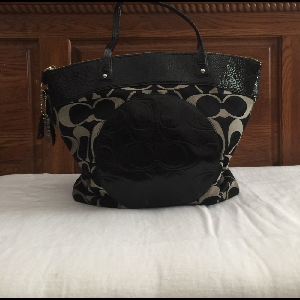 Signature Coach bag
