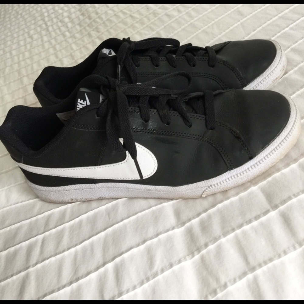 Nike Court Royales