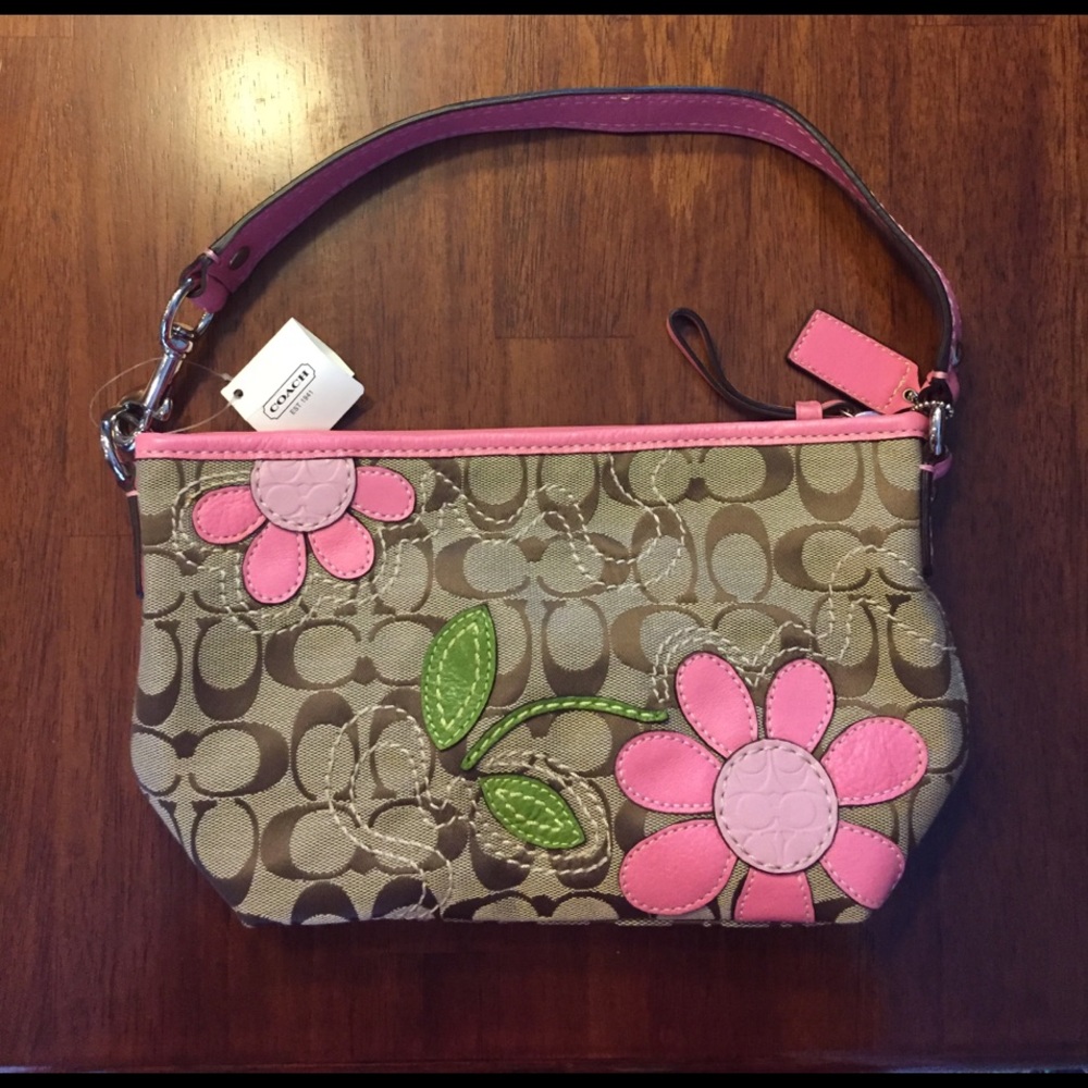 Authentic small coach purse in PERFECT condition