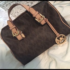 Michael Kors Grayson Bag- brown logo