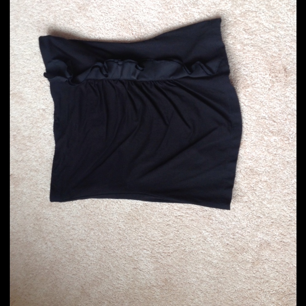 Black stretchy tube top with ruffle